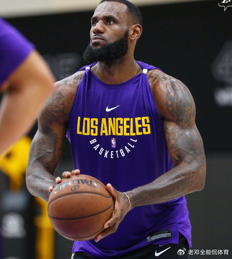 NBA五大麒麟臂：奥尼尔肌肉围度达45公分