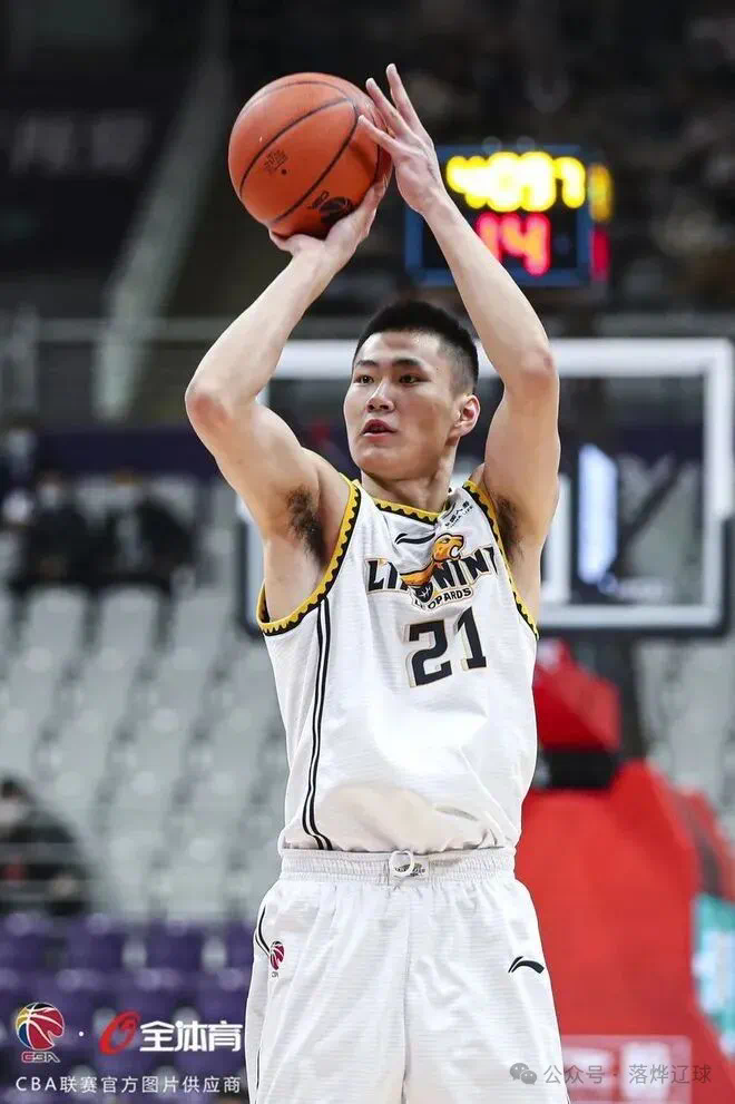 辽宁队客场险胜山东队 莫兰德护筐成关键