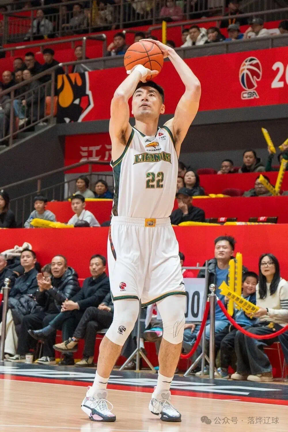 辽宁队客场险胜山东队 莫兰德护筐成关键