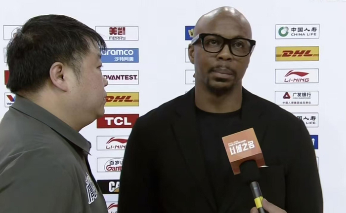 广州龙狮客场大胜吉林队 18分优势彰显实力